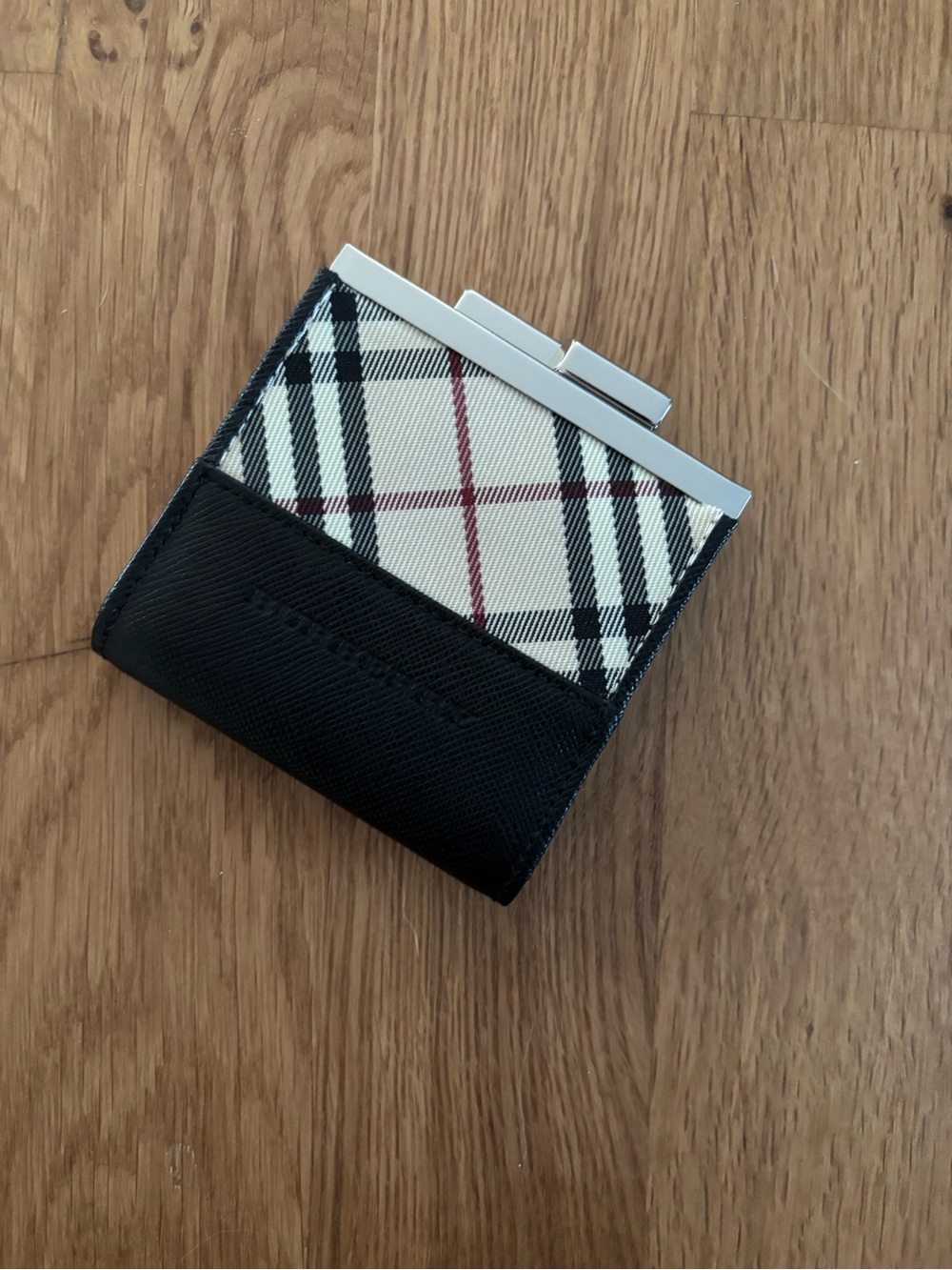 Vintage Burberry Silver Kisslock Coin Purse